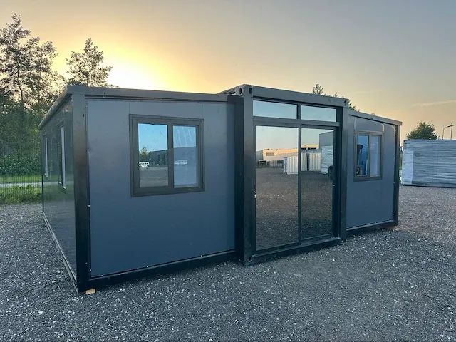 Mobile houses nl complete deluxe dark grey tiny house / chalet - afbeelding 12 van  63
