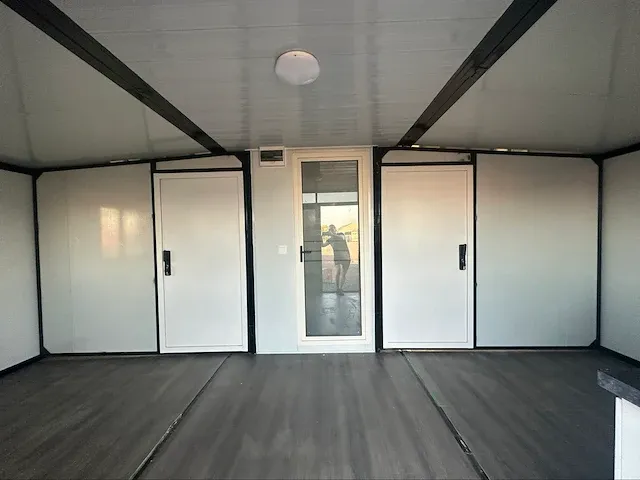 Mobile houses nl complete deluxe dark grey tiny house / chalet - afbeelding 38 van  63