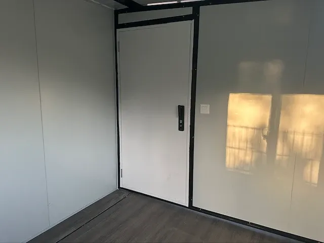 Mobile houses nl complete deluxe dark grey tiny house / chalet - afbeelding 44 van  63