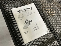 Mobility persoonsbus rolstoel liftsysteem - afbeelding 6 van  7