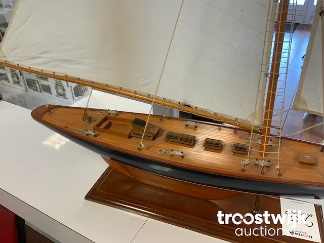 Model zeilboot - afbeelding 3 van  6