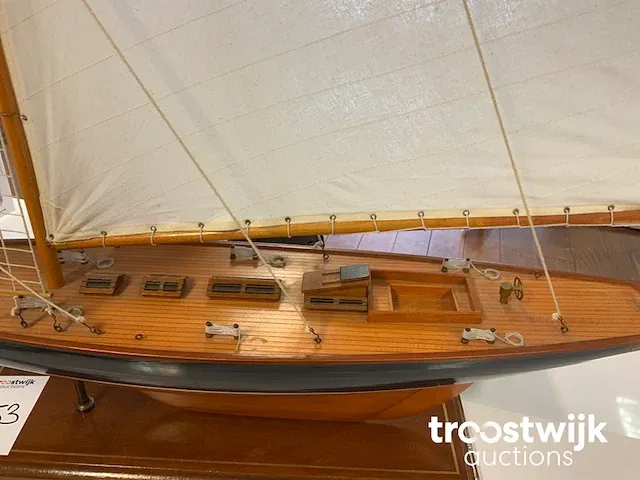 Model zeilboot - afbeelding 6 van  6