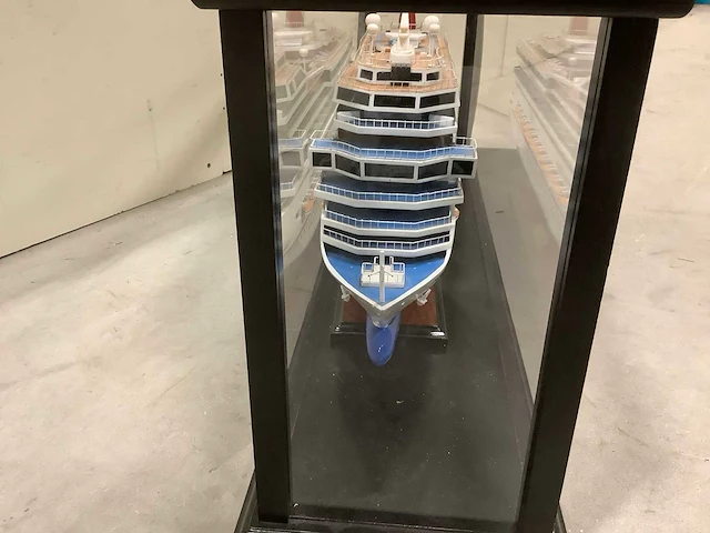 Modelboot - afbeelding 4 van  6
