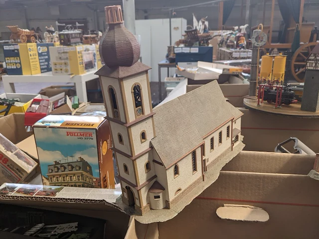 Modelspoor en toebehoren o.a. fleischman, revell, pola - afbeelding 19 van  49