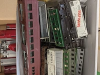 Modelspoor en toebehoren o.a. fleischman, revell, pola - afbeelding 40 van  49