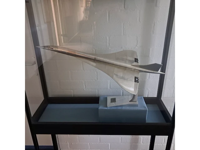 Modelvliegtuig concorde - afbeelding 17 van  27