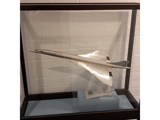 Modelvliegtuig concorde - afbeelding 22 van  27