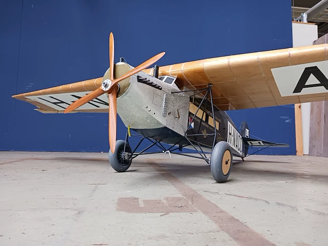 Modelvliegtuig fokker, f7 - afbeelding 8 van  22