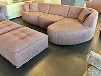 Modern vormgegeven bank met longchair - afbeelding 2 van  9