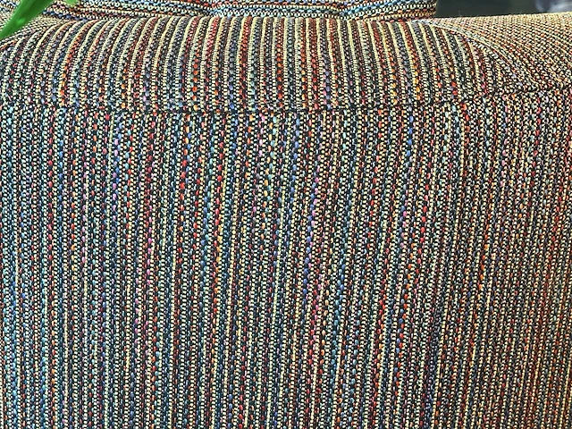 Modern vormgegeven bank met longchair - afbeelding 5 van  9