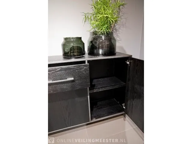 Modern zwart eiken dressoir | black oak collectie, zwart - afbeelding 2 van  6