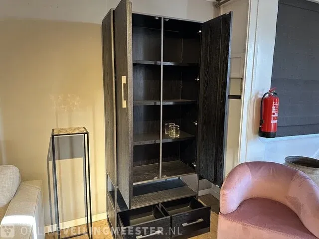 Modern zwart eiken hoge kast/cabinet | black oak collectie, zwart - afbeelding 3 van  5