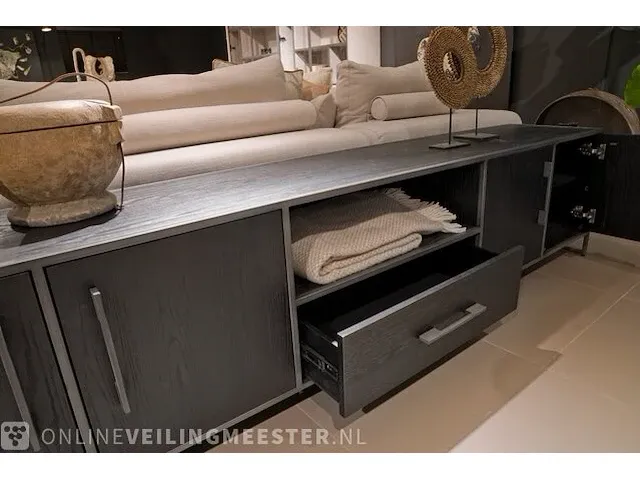 Modern zwart eiken tv-dressoir | black oak collectie, zwart - afbeelding 2 van  7
