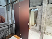 Moderne paskamers met messing details - afbeelding 2 van  14