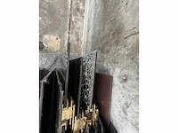 Moderne paskamers met messing details - afbeelding 6 van  14