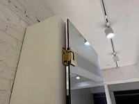 Moderne paskamers met messing details - afbeelding 13 van  14