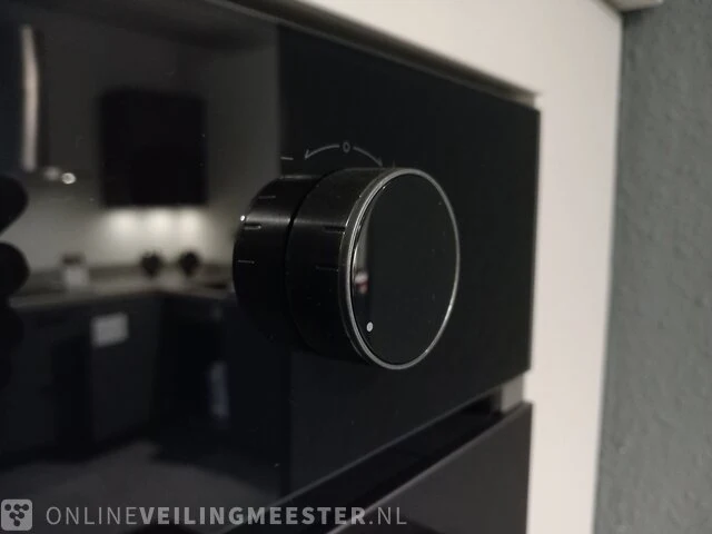 Moderne showroom keuken met inbouw apparatuur smart vista - afbeelding 2 van  54