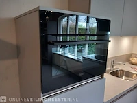 Moderne showroom keuken met inbouwapparatuur smart vista parel - afbeelding 35 van  37