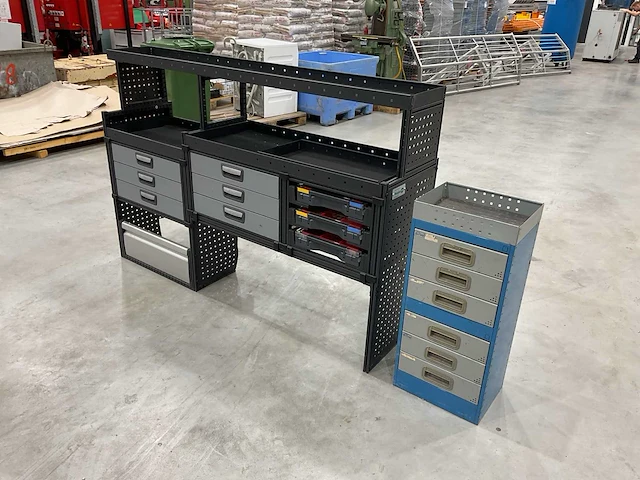 Modul system inrichting bedrijfswagen - afbeelding 1 van  15