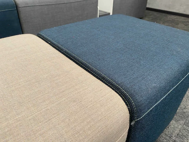 Modulaire lounge sofa - afbeelding 12 van  16