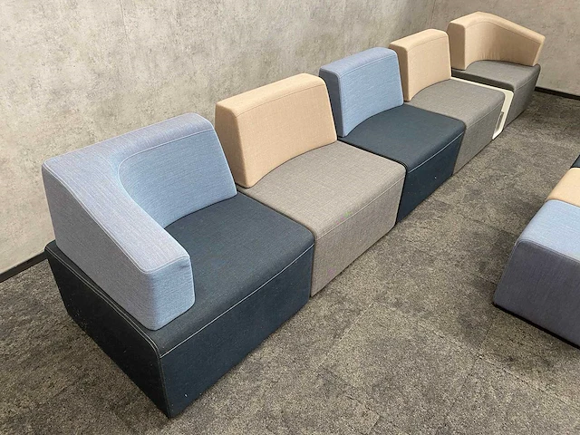 Modulaire lounge sofa - afbeelding 13 van  16