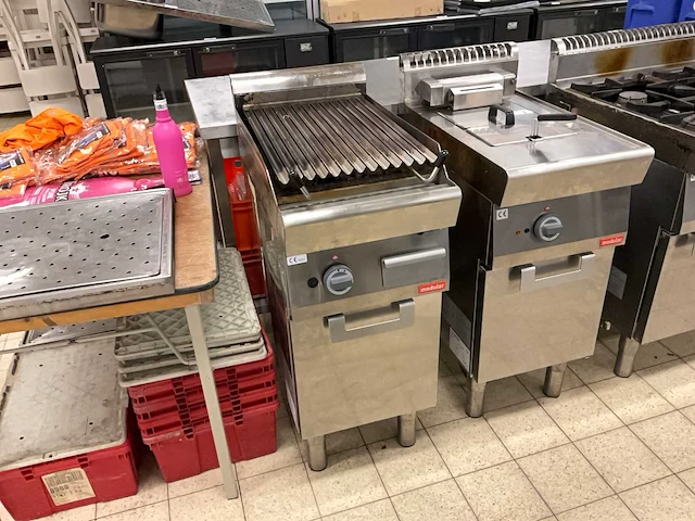 Modular 70.40 grl gas lavagrill - afbeelding 1 van  8