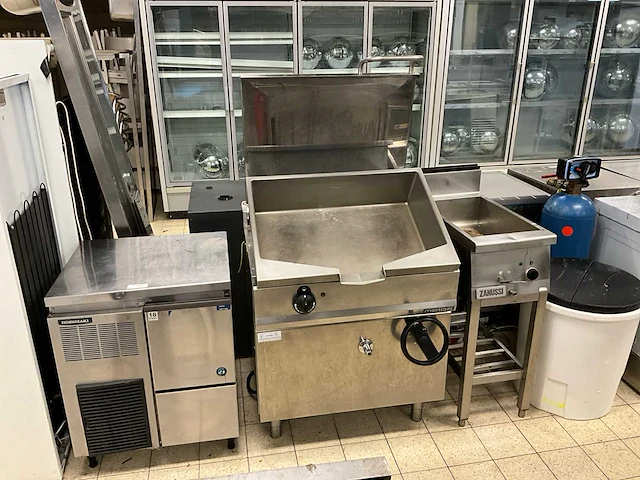 Modular 74/10 kbei kantelbare braadslede - afbeelding 1 van  8