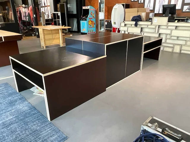 Moduleerbare winkelpresentatie - afbeelding 4 van  4
