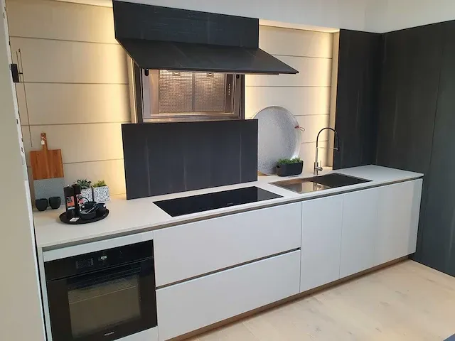 Modulnova - showroomkeuken - afbeelding 18 van  23