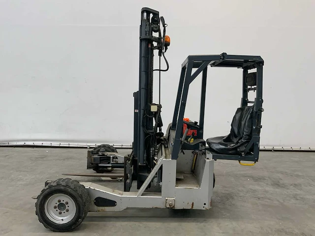 Moffett - 2006 - m4 20.4 - meeneemheftruck 4-weg 2t schaarlift - afbeelding 11 van  18