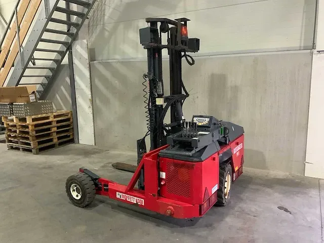 Moffett - m2 20.3 - meeneemheftruck kooiaap - afbeelding 12 van  17