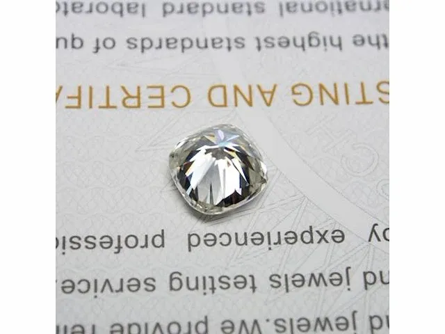 Moissanite (d / vvs1) 9.0 karaat - afbeelding 4 van  5