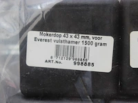 Mokerdoppen atlas in diverse afmetingen wo 47x47 en 43x43 ca 90 stuks. excl. draadmanden - afbeelding 3 van  3