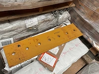 Moldboard cutting edge (8x) - afbeelding 1 van  3