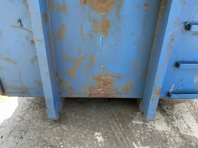 Mollen afzet afvalcontainer “haak” - afbeelding 2 van  13