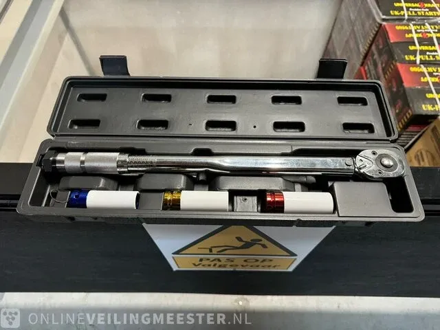 Momentsleutel kraftworld, 210nm, bouwjaar 2023 - afbeelding 1 van  3