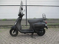 Momo - bromscooter - morino 50 - scooter - afbeelding 1 van  11