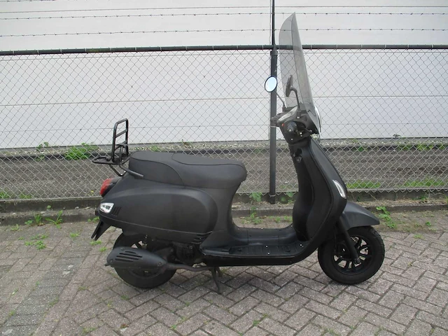 Momo - bromscooter - morino 50 - scooter - afbeelding 8 van  11