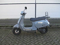 Momo - snorscooter - morino 50 riva - scooter - afbeelding 1 van  11