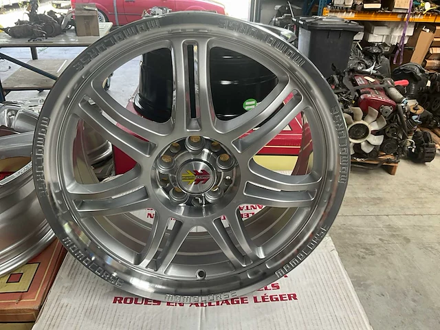 Momo corse 17” 5x100 - afbeelding 1 van  5