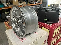 Momo corse 17” 5x100 - afbeelding 2 van  5