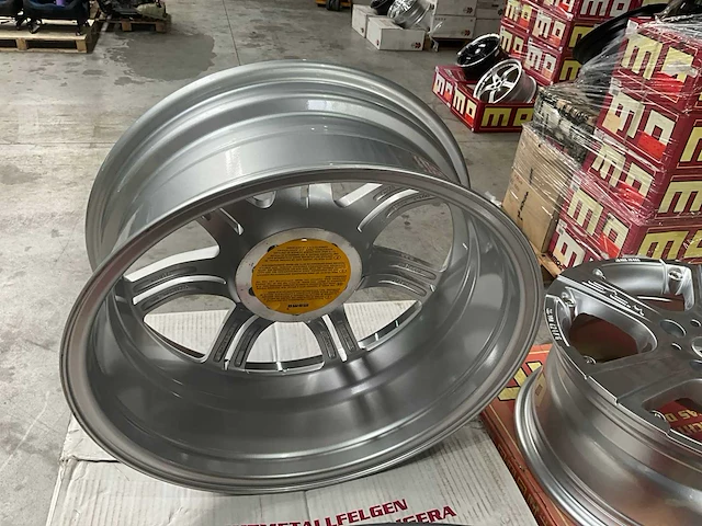 Momo corse 17” 5x100 - afbeelding 3 van  5