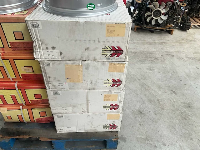 Momo corse 17” 5x100 - afbeelding 4 van  5