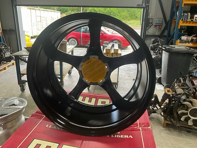 Momo fxl-one 5x112 velgenset 18” - afbeelding 3 van  5
