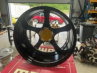 Momo fxl-one 5x112 velgenset 18” - afbeelding 3 van  5