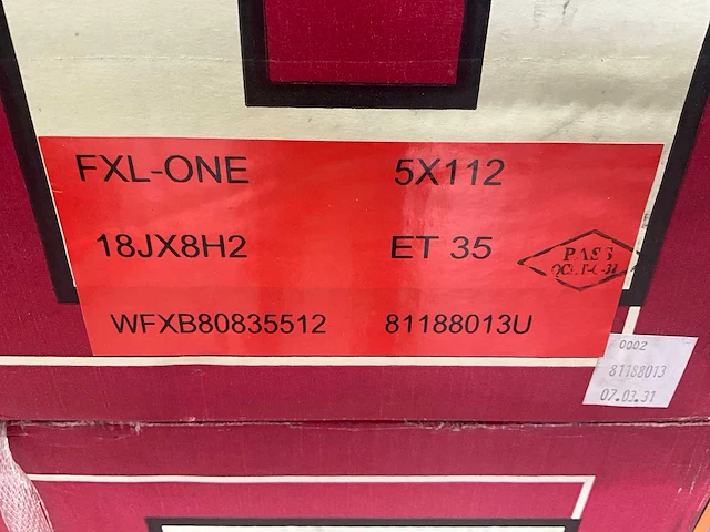 Momo fxl-one 5x112 velgenset 18” - afbeelding 5 van  5