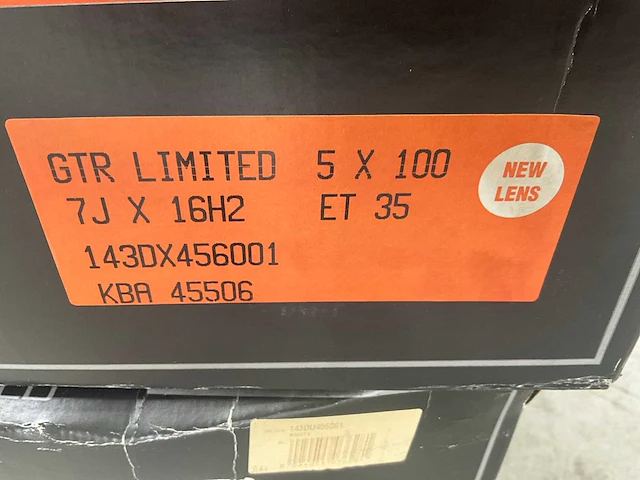 Momo grt limited velgenset 16” 5x100 - afbeelding 4 van  4
