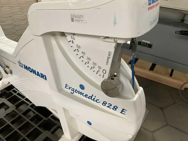 Monark ergomedic828e therapie ergomedic exercise bike - afbeelding 5 van  7