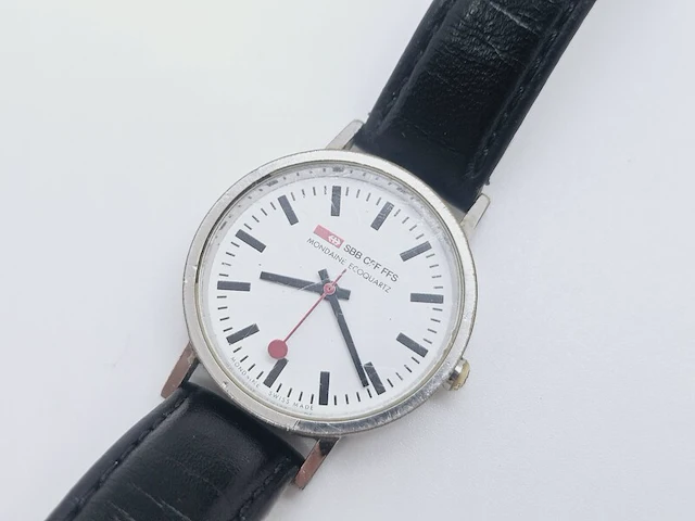 Mondaine ecoquartz uit de eerst gemaakte serie - afbeelding 6 van  7