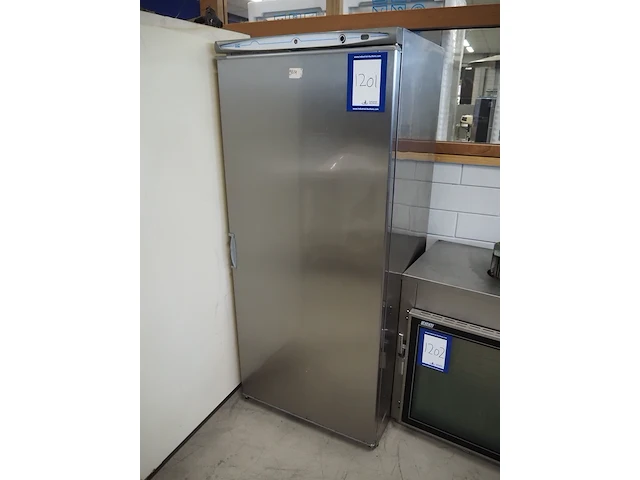 Mondial groups.r.l refrigerator - afbeelding 1 van  6